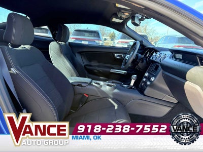 2017 Ford Mustang V6