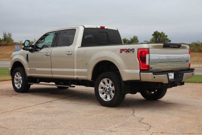 2017 Ford Super Duty F-350 SRW Pickup Platinum