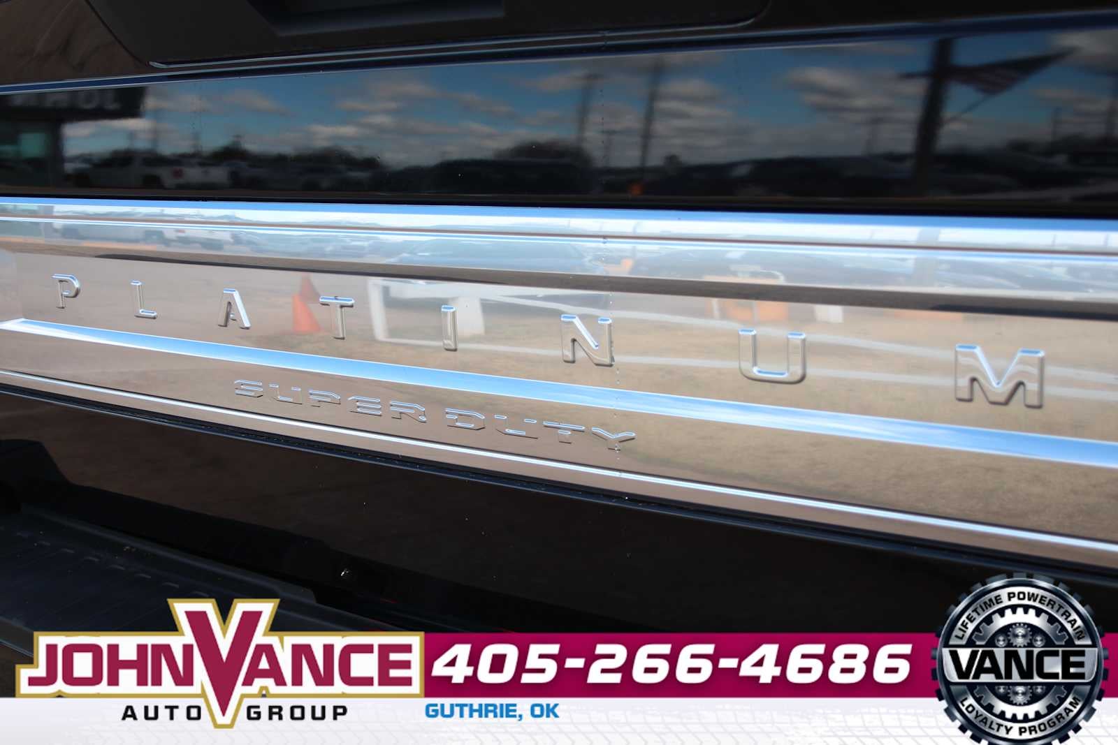 2022 Ford Super Duty F-350 DRW Platinum