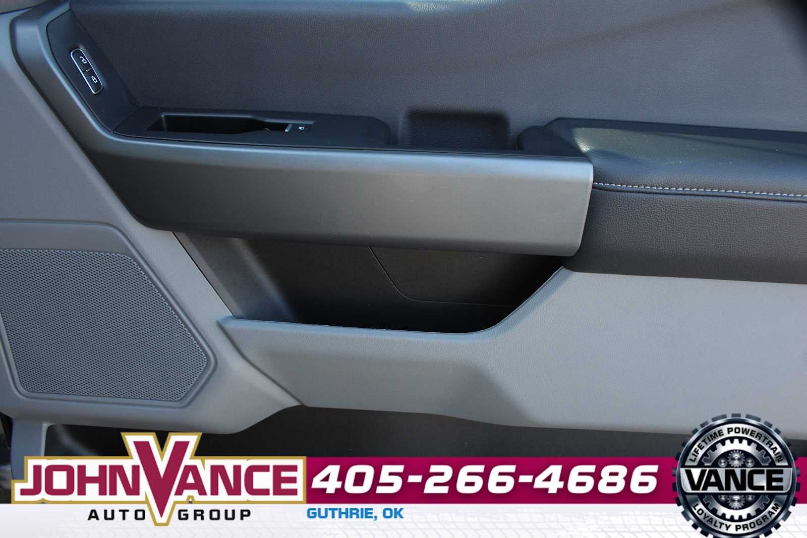 2024 Ford Super Duty F-350 DRW Pickup XLT