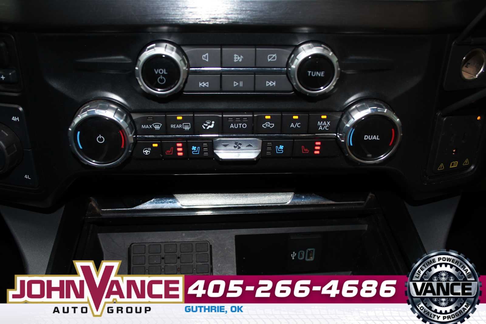 2024 Ford Super Duty F-350 DRW LARIAT