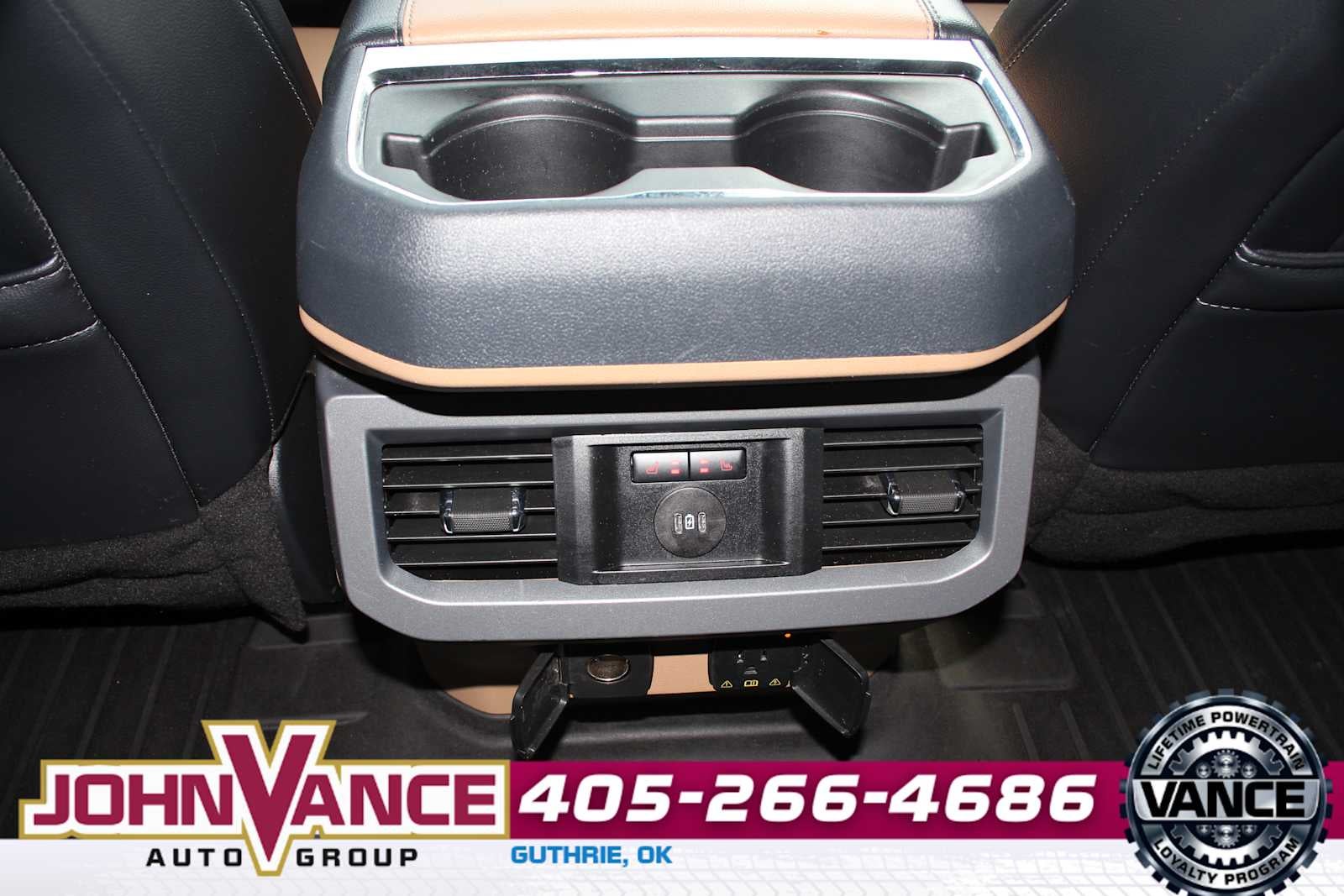 2024 Ford Super Duty F-350 DRW Pickup LARIAT