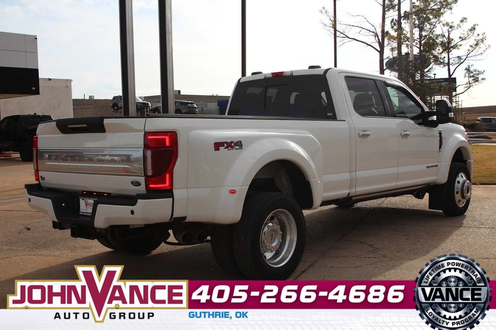 2022 Ford Super Duty F-450 DRW Platinum