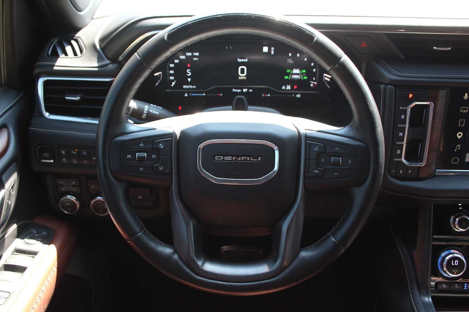 2023 GMC Yukon Denali Ultimate Denali Ultimate