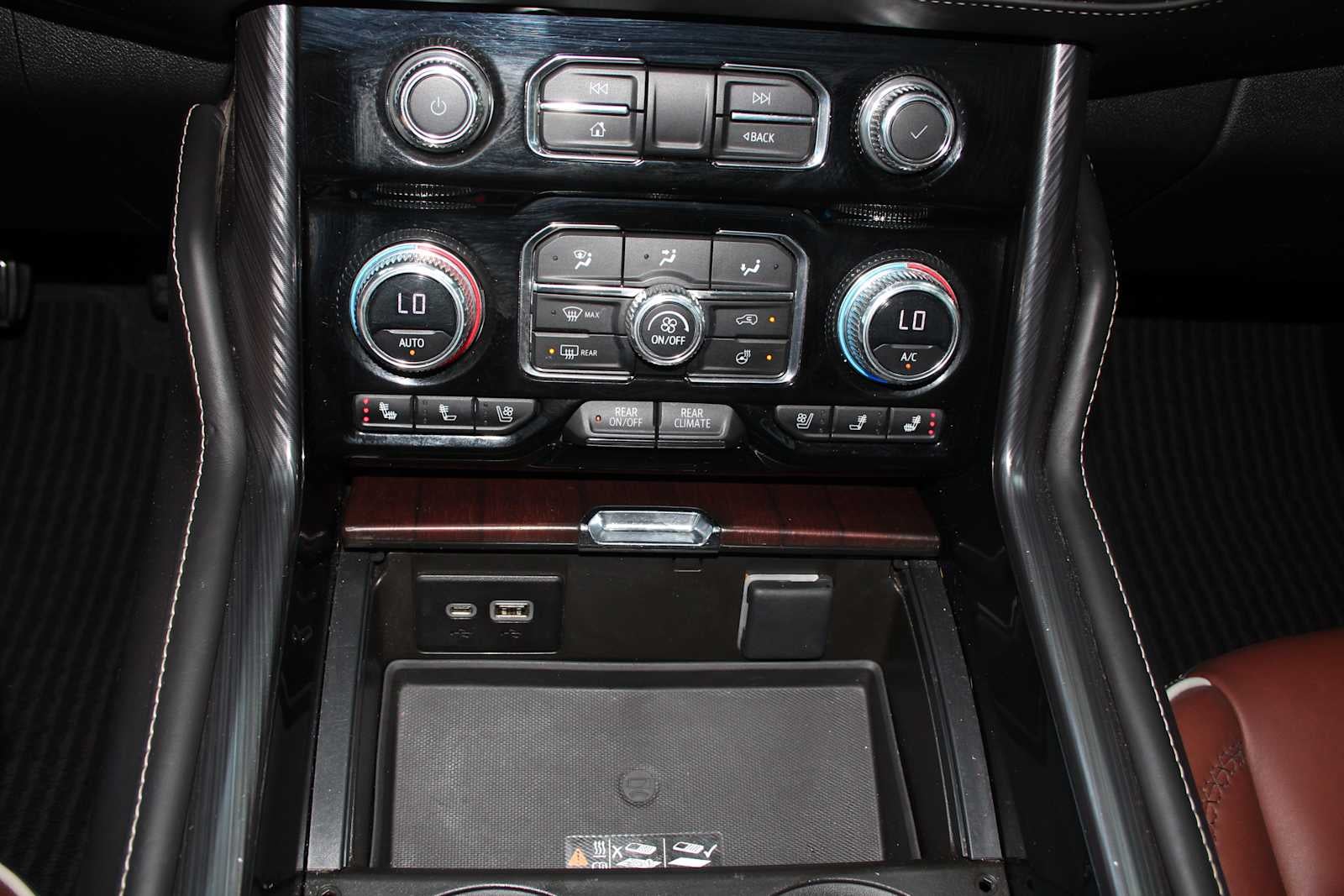 2023 GMC Yukon Denali Ultimate Denali Ultimate
