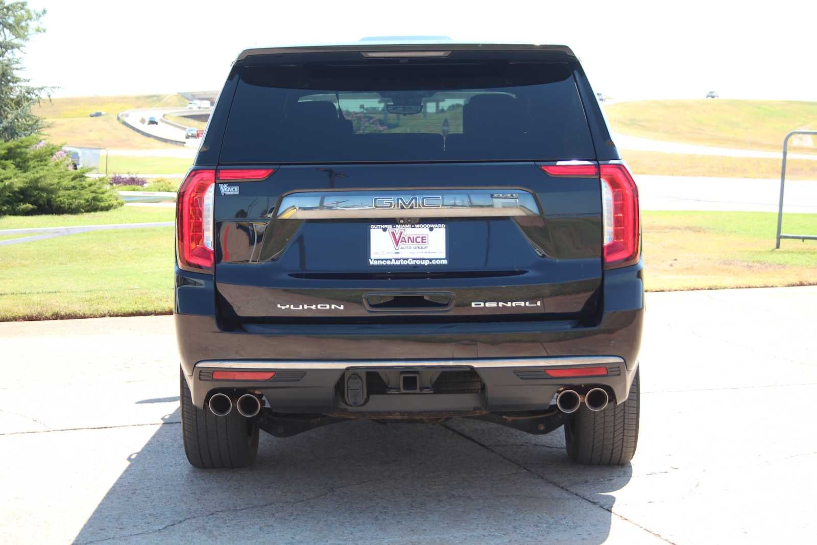2023 GMC Yukon Denali Ultimate Denali Ultimate